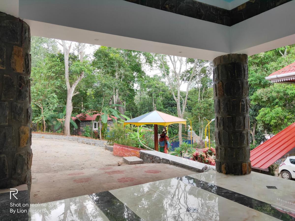 Lion Resort Hill View Ambatturai 外观 照片